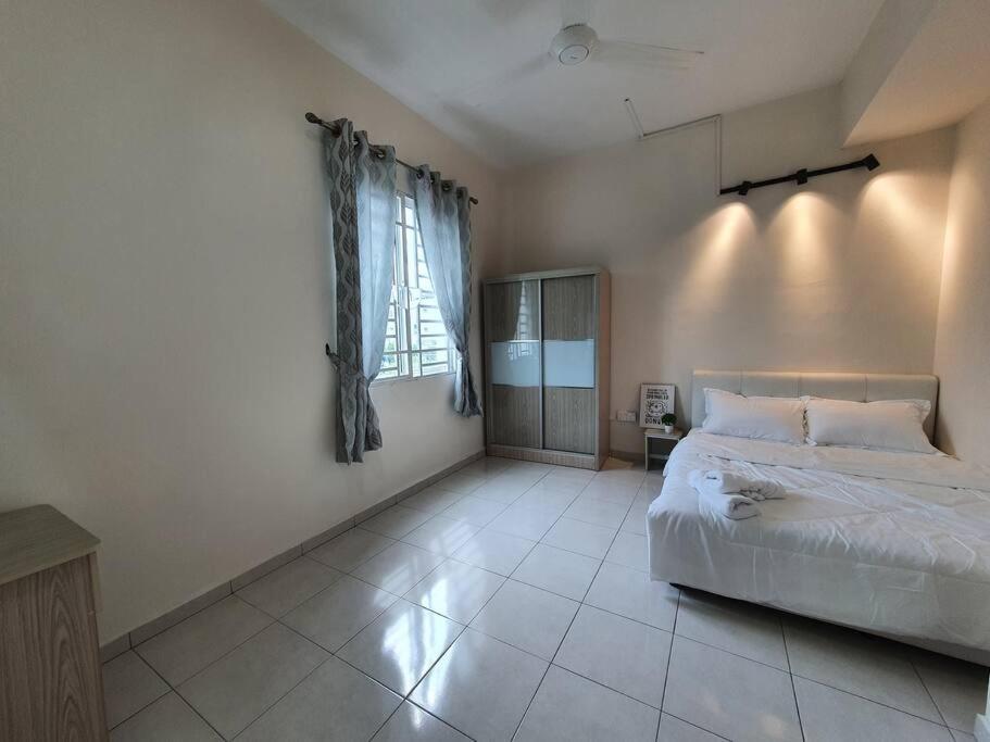 3Storey House 13Pax Family Suite Bayan Lepas Extérieur photo