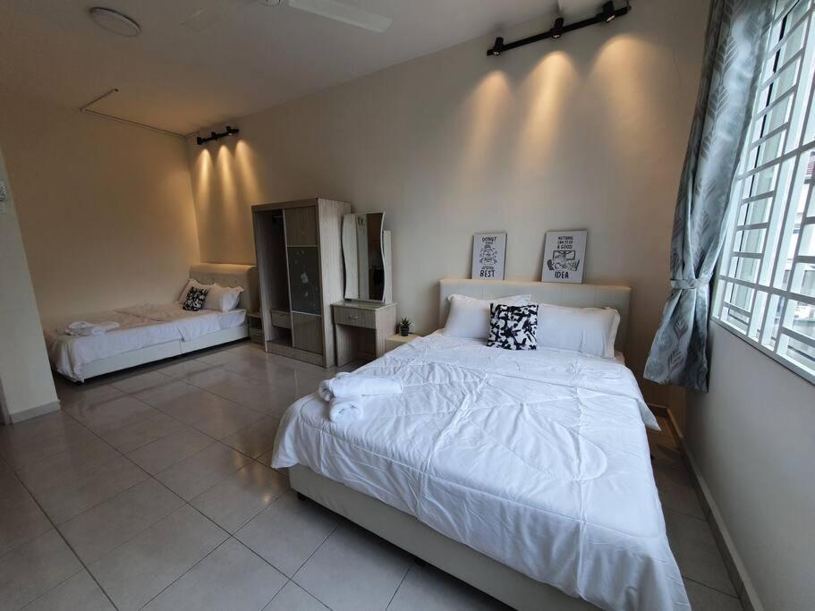 3Storey House 13Pax Family Suite Bayan Lepas Extérieur photo