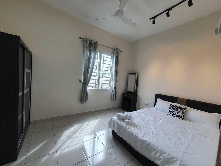 3Storey House 13Pax Family Suite Bayan Lepas Extérieur photo